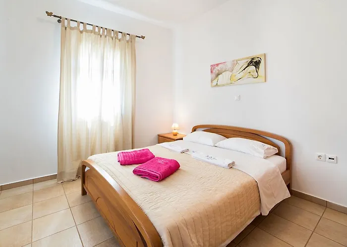 San Dimitrio House On The