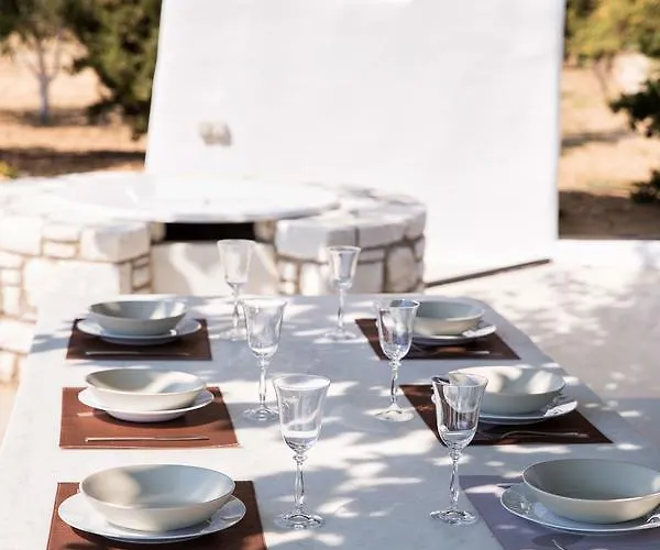 فيلة San Dimitrio House On The