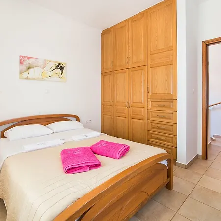 Villa San Dimitrio House On The